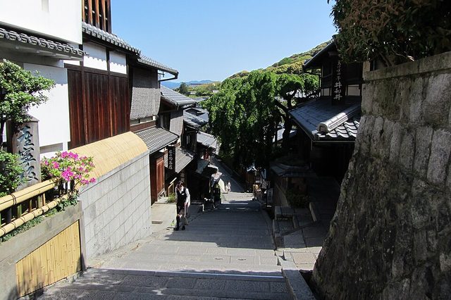 Sannenzaka slope, old Kyoto